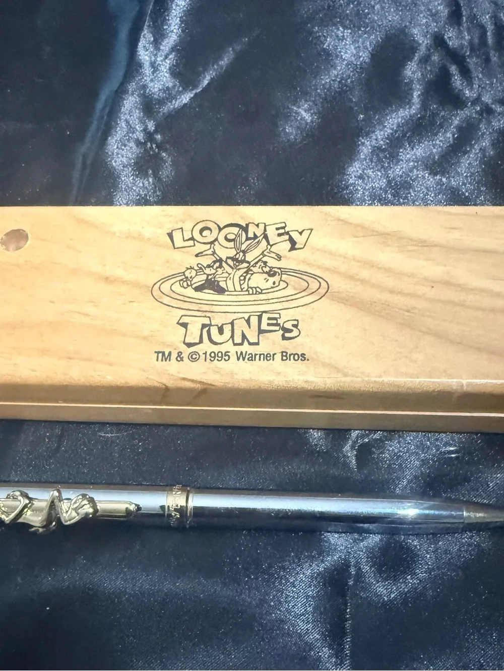Vintage 1994 Looney Tunes Stylus Pen Pals Bugs Bunny Ball Point Pen Gold/Silver